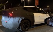 35万级六座纯电SUV 加长版特斯拉Model Y实车曝光：臀部太翘！