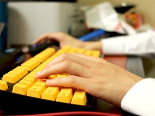 百度一定可以改变世界！李彦宏宣布：未来5年 再为社会培养1000万AI人才！