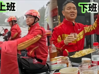 刘强东培训管理层声带撕裂 要求负责人给自己孩子点外卖！